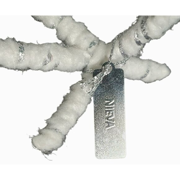 2018 Christmas Blue Bird NIEVA Featherly Friends Winter Spritz Figure Holiday - Picture 7 of 9